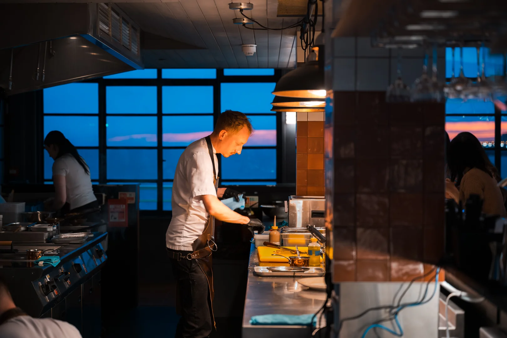 Charlie Simmonds at the pass